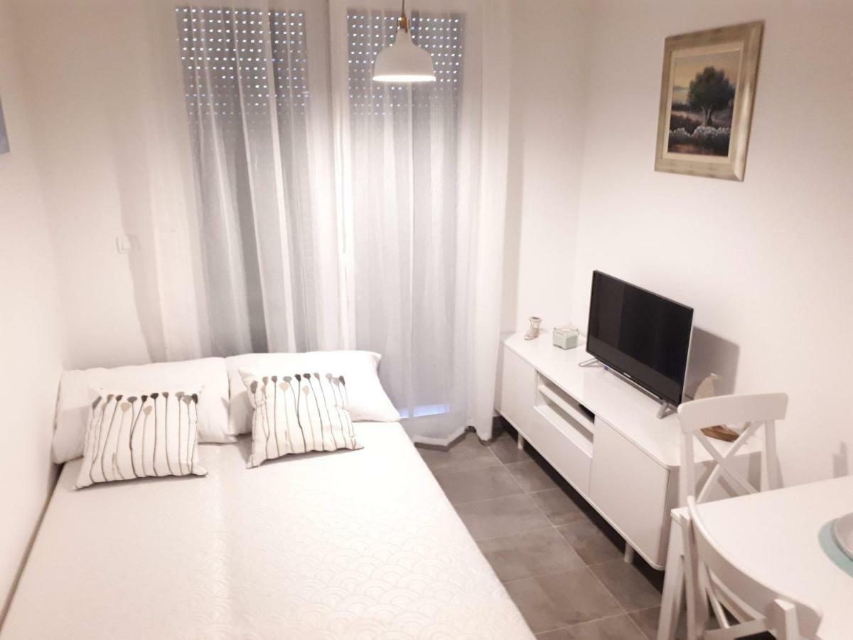 Apartment Eni With Garage Parking Split Buitenkant foto