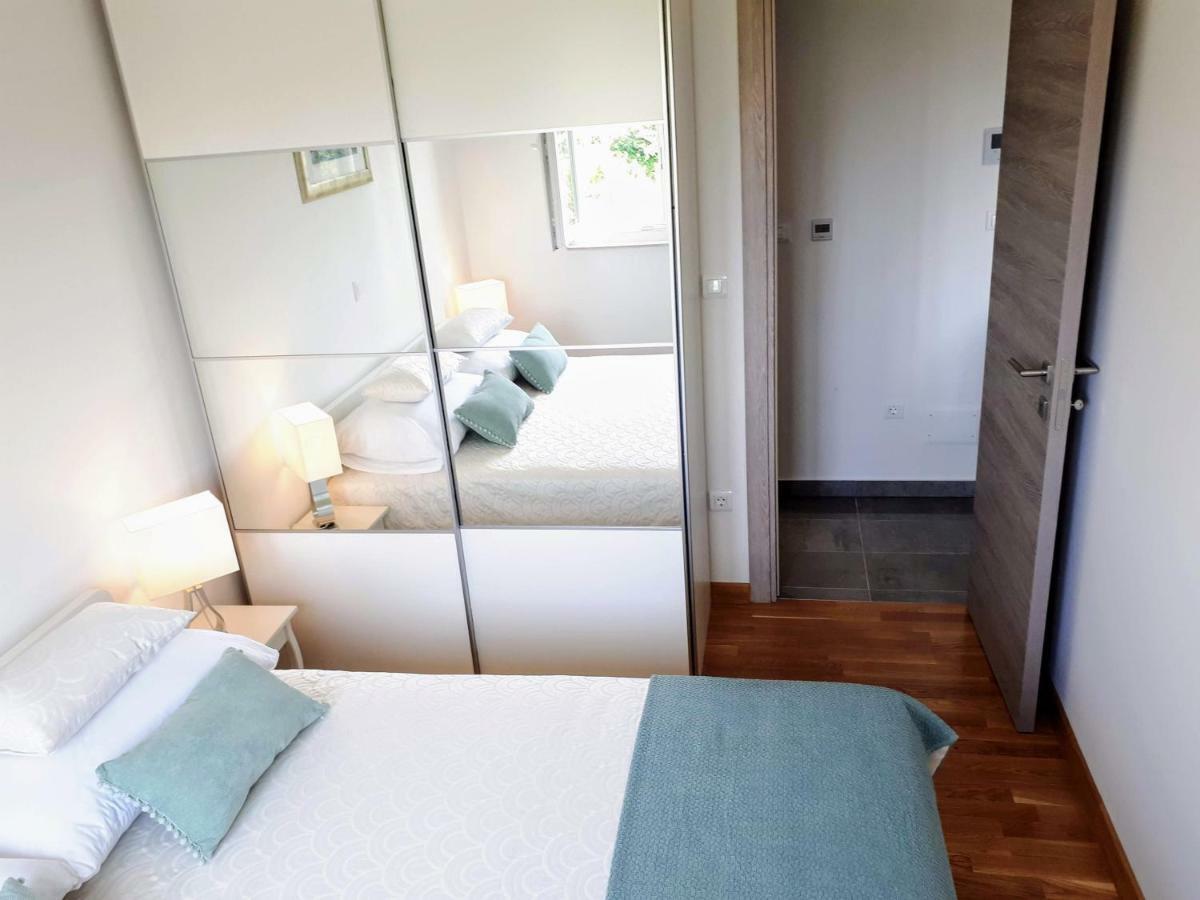 Apartment Eni With Garage Parking Split Buitenkant foto